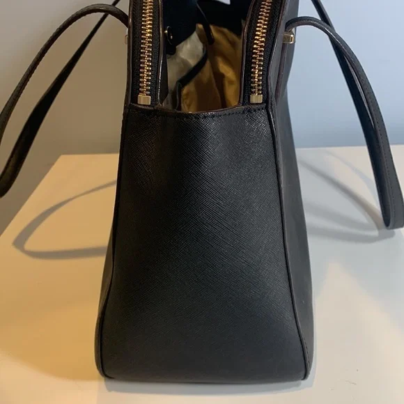 Kate Spade Cedar Street Elissa Tote - Picture 5 of 12